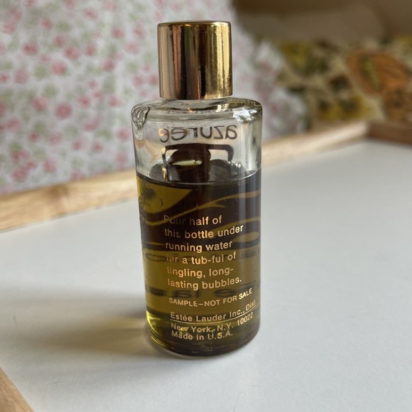 Estée Lauder Azuree Mint Pickup Foaming Bubble Bath Sample Size Glass Bottle - Picture 2 of 3